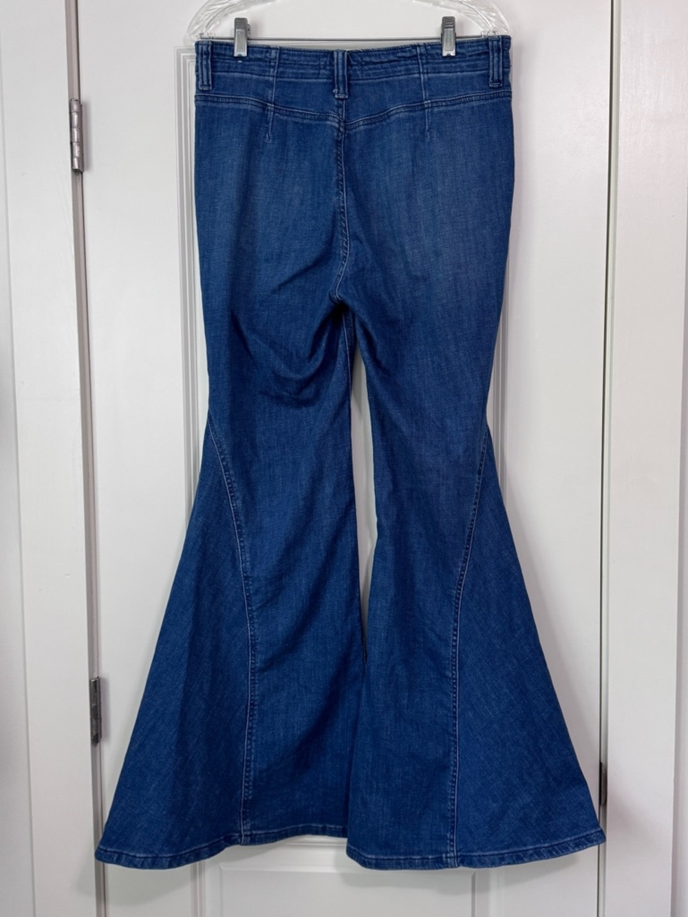 We the Free People 30 Marque Flare Jeans in Kora Wash ~ High Waist Bell Bottoms - Picture 3 of 11